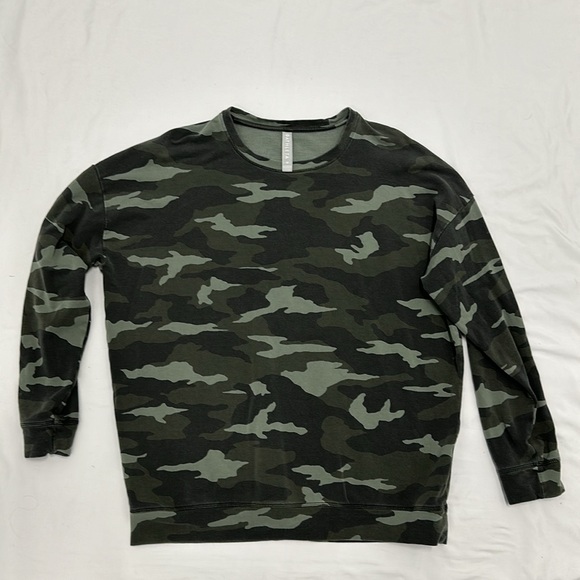 Athleta Studio to Street Camo Sweatshirt Grey Black Long Sleeve Size Medium - Picture 2 of 5